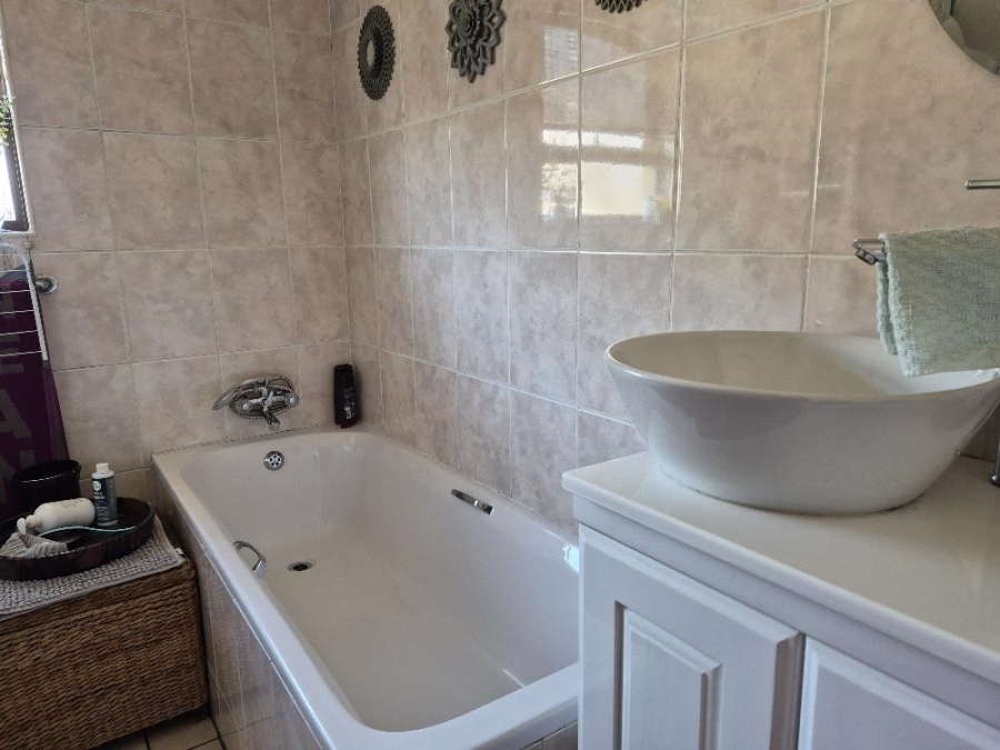 2 Bedroom Property for Sale in Parkrand Gauteng