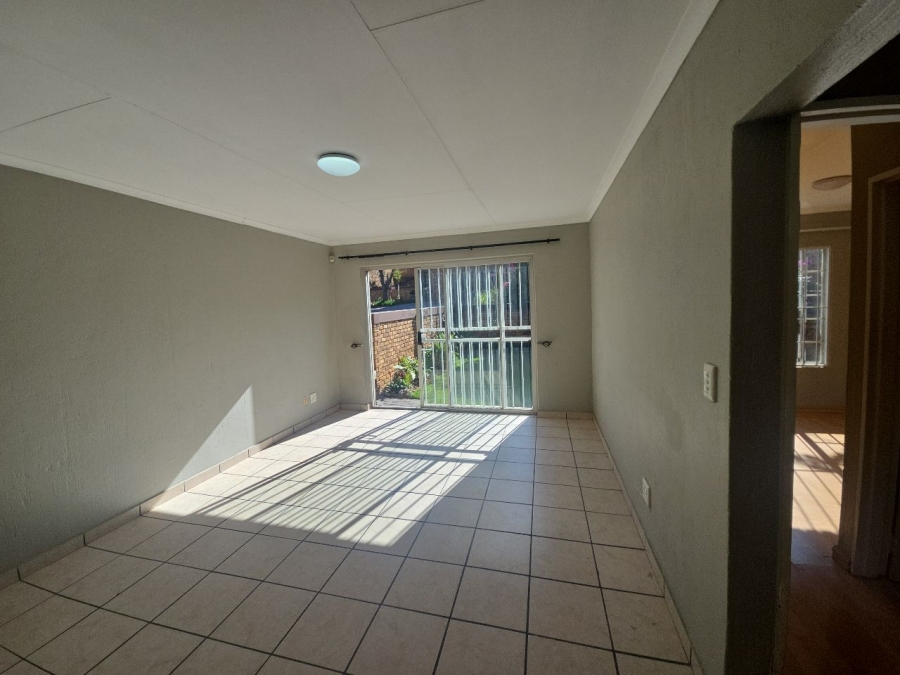 To Let 2 Bedroom Property for Rent in Wilgeheuwel Gauteng