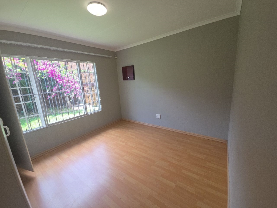 To Let 2 Bedroom Property for Rent in Wilgeheuwel Gauteng