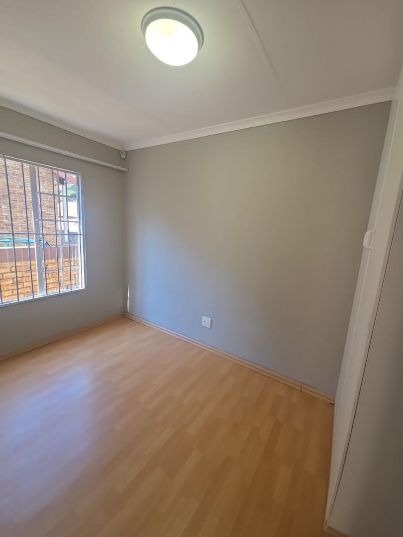To Let 2 Bedroom Property for Rent in Wilgeheuwel Gauteng