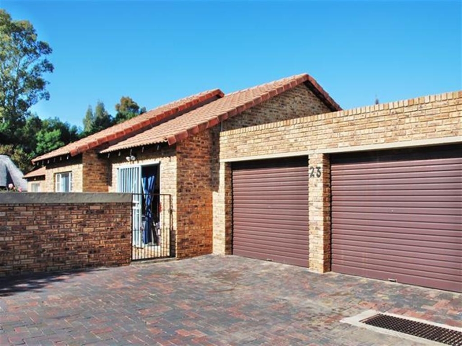 To Let 2 Bedroom Property for Rent in Wilgeheuwel Gauteng