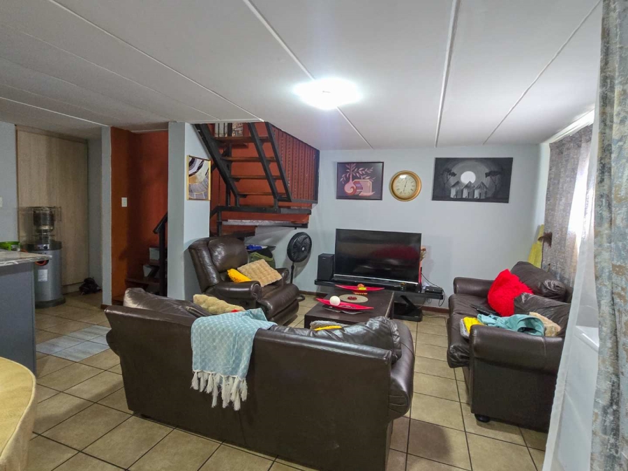 3 Bedroom Property for Sale in Annlin Gauteng