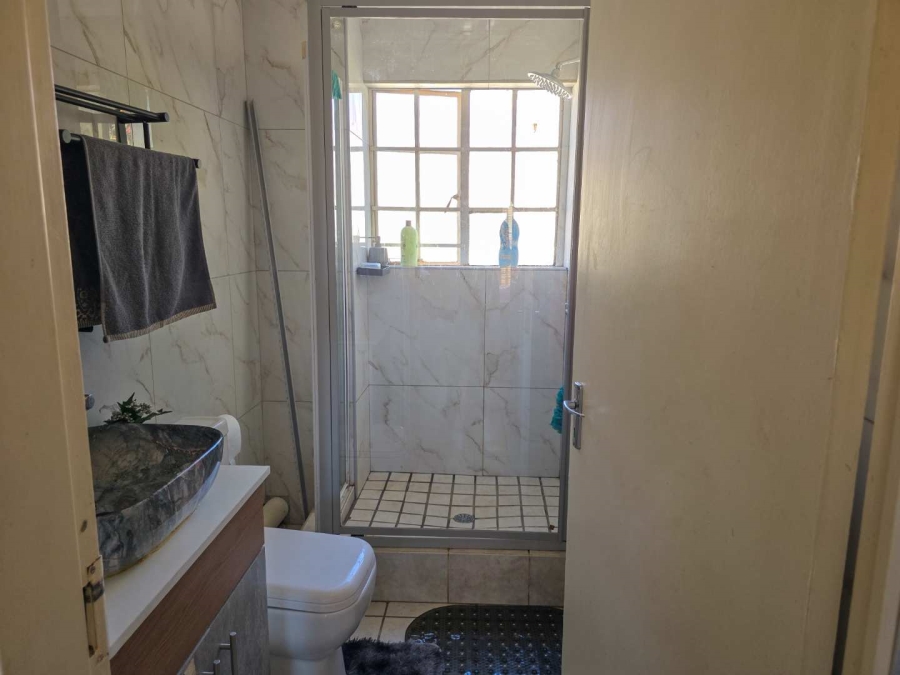 3 Bedroom Property for Sale in Annlin Gauteng