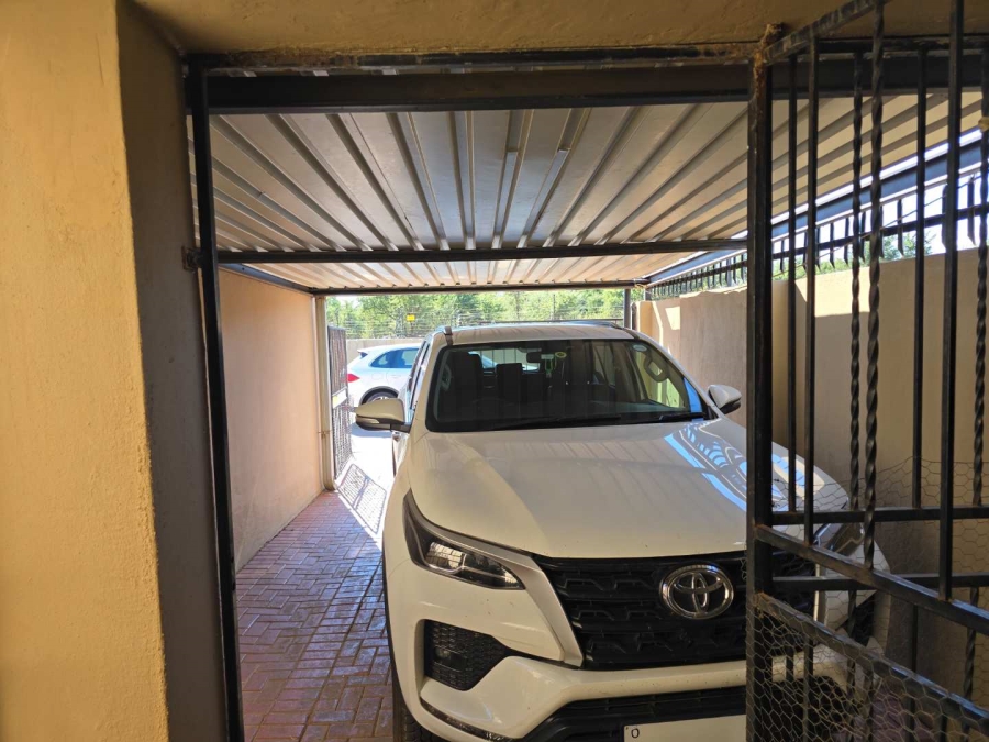 3 Bedroom Property for Sale in Annlin Gauteng