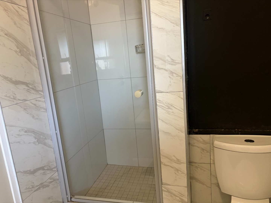 To Let 1 Bedroom Property for Rent in Sandown Gauteng