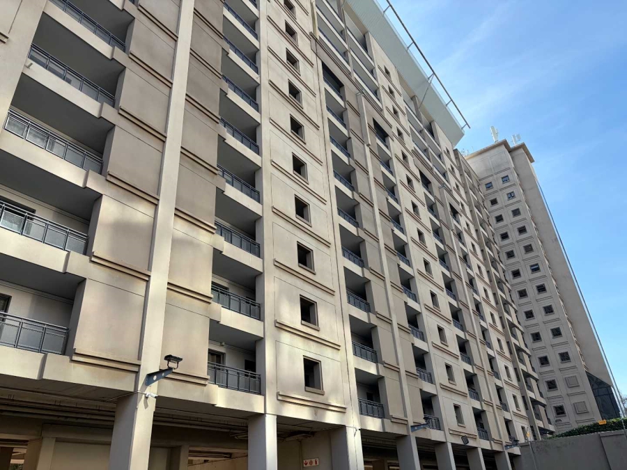To Let 1 Bedroom Property for Rent in Sandown Gauteng