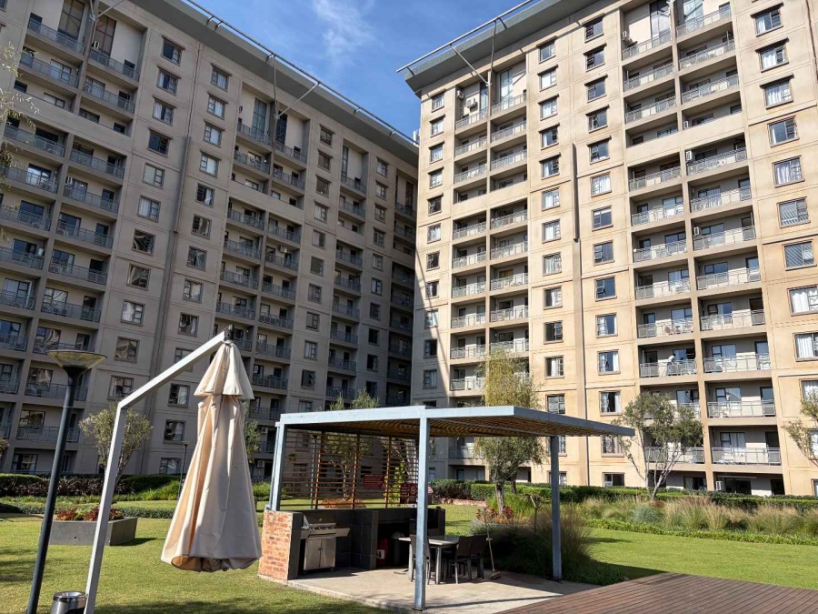 To Let 1 Bedroom Property for Rent in Sandown Gauteng