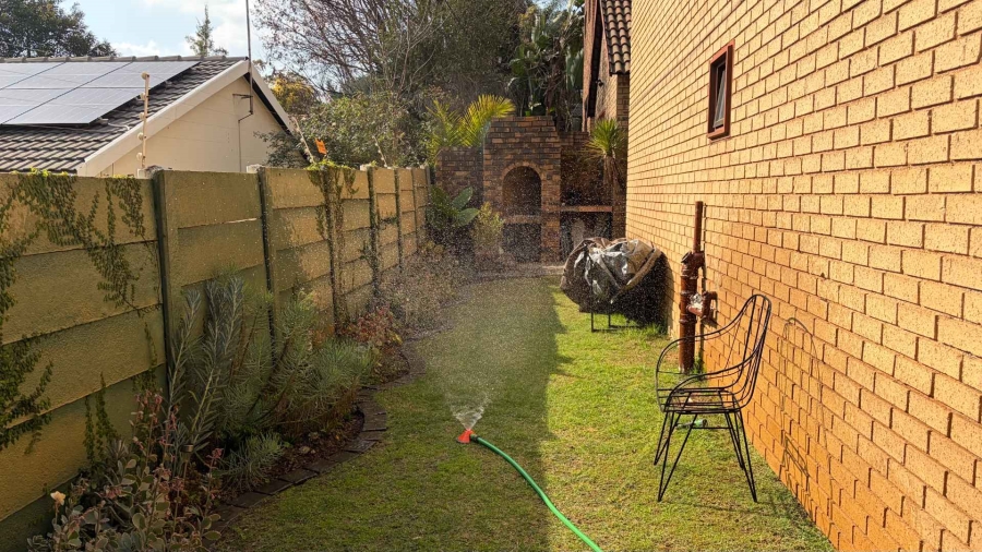To Let 2 Bedroom Property for Rent in Parkmore Gauteng