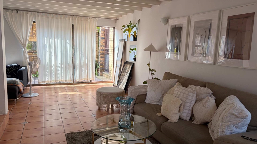 To Let 2 Bedroom Property for Rent in Parkmore Gauteng