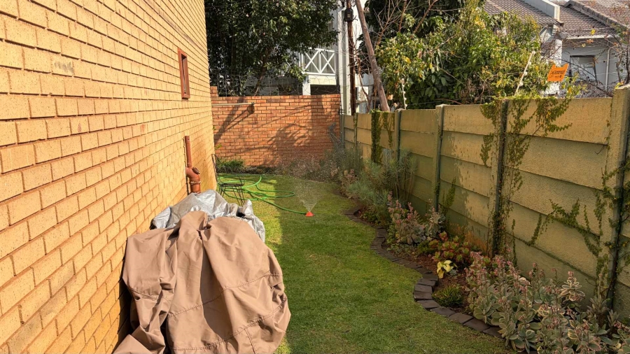 To Let 2 Bedroom Property for Rent in Parkmore Gauteng