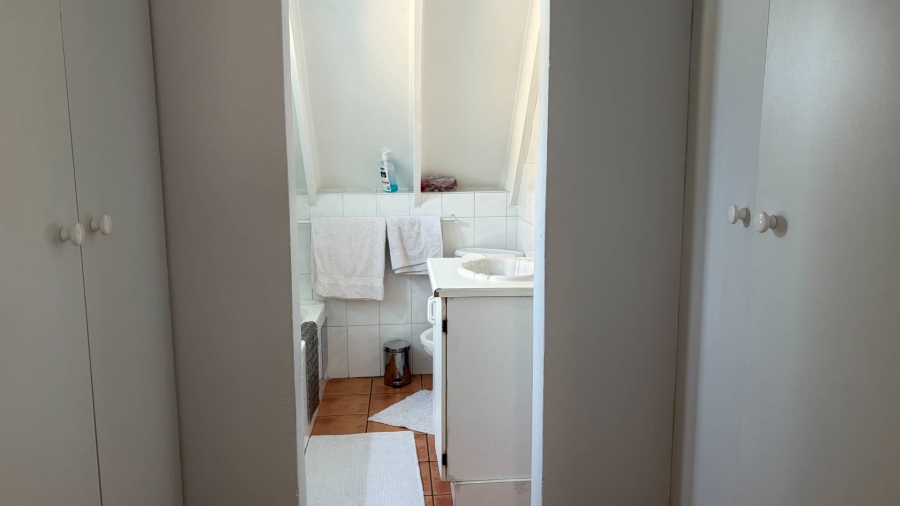 To Let 2 Bedroom Property for Rent in Parkmore Gauteng