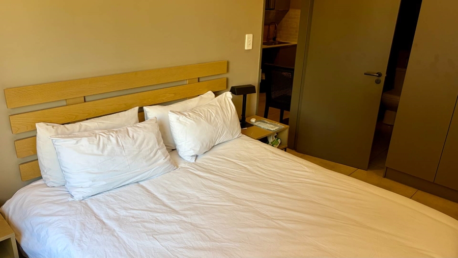 To Let 1 Bedroom Property for Rent in Sandown Gauteng