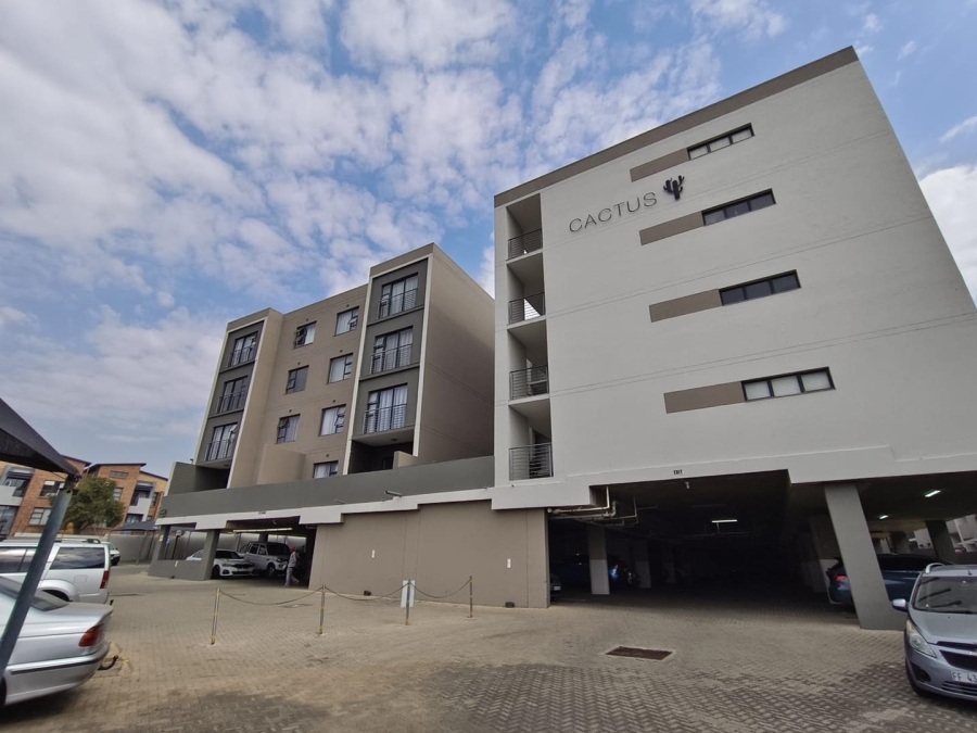 To Let 3 Bedroom Property for Rent in North Riding Gauteng