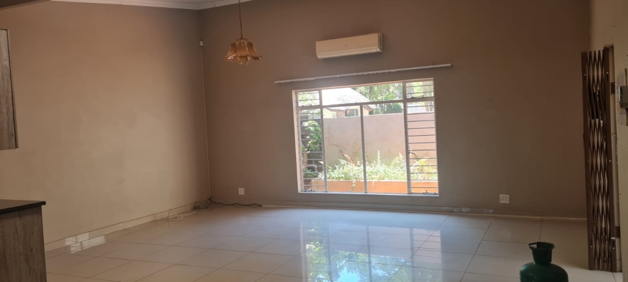 To Let 2 Bedroom Property for Rent in Meyerspark Gauteng