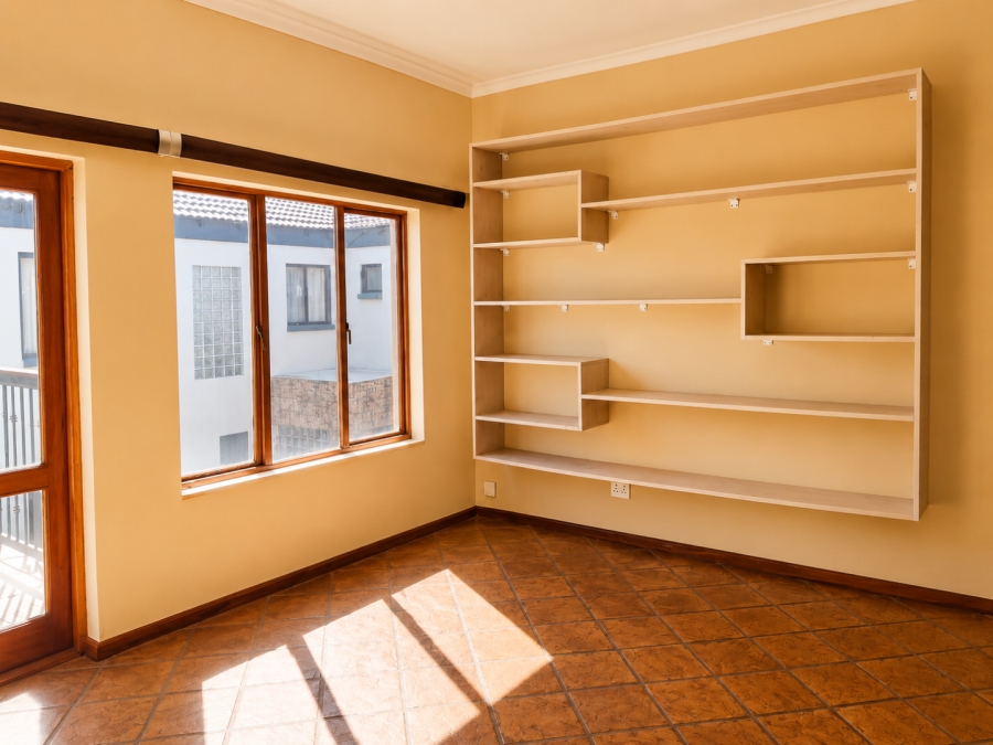 3 Bedroom Property for Sale in Faerie Glen Gauteng
