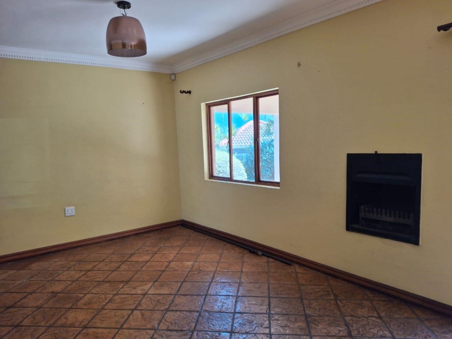 3 Bedroom Property for Sale in Faerie Glen Gauteng