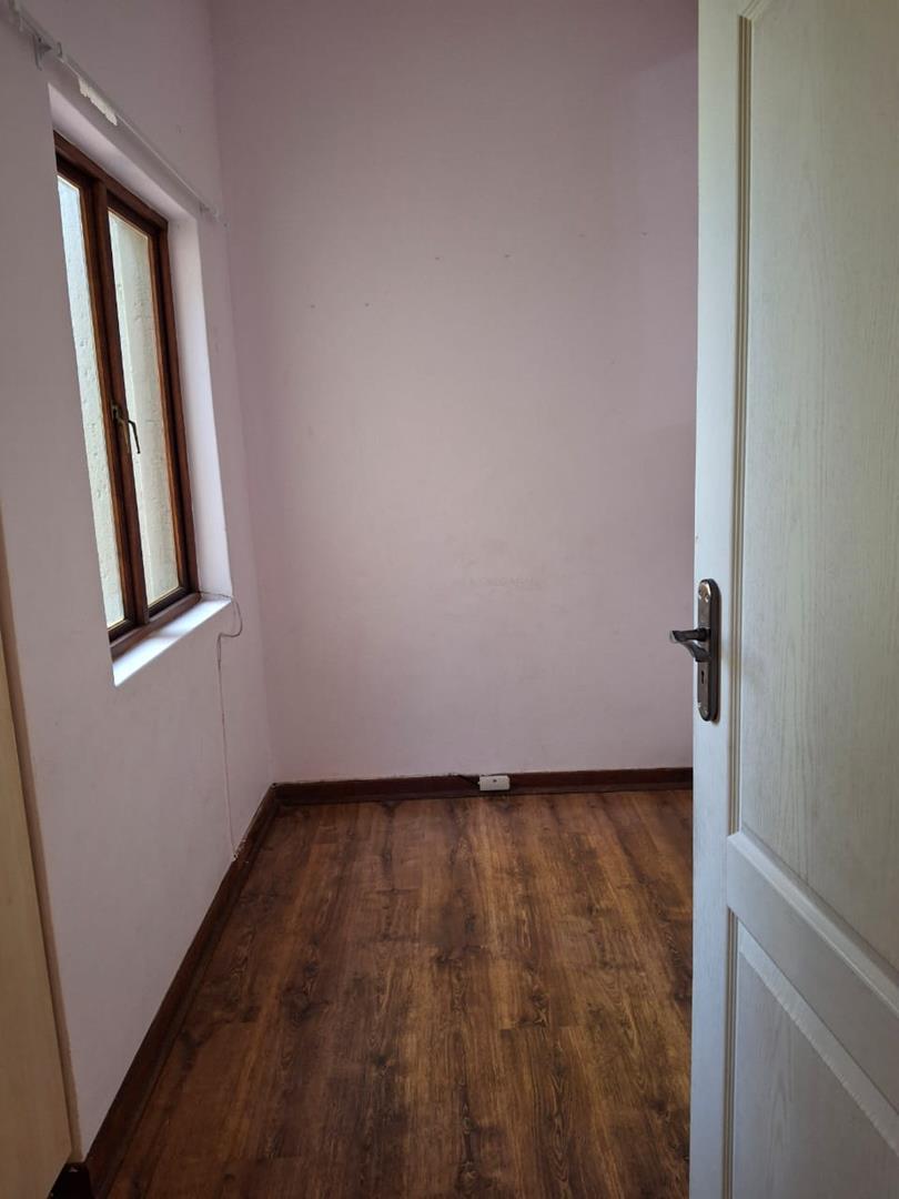 3 Bedroom Property for Sale in Faerie Glen Gauteng