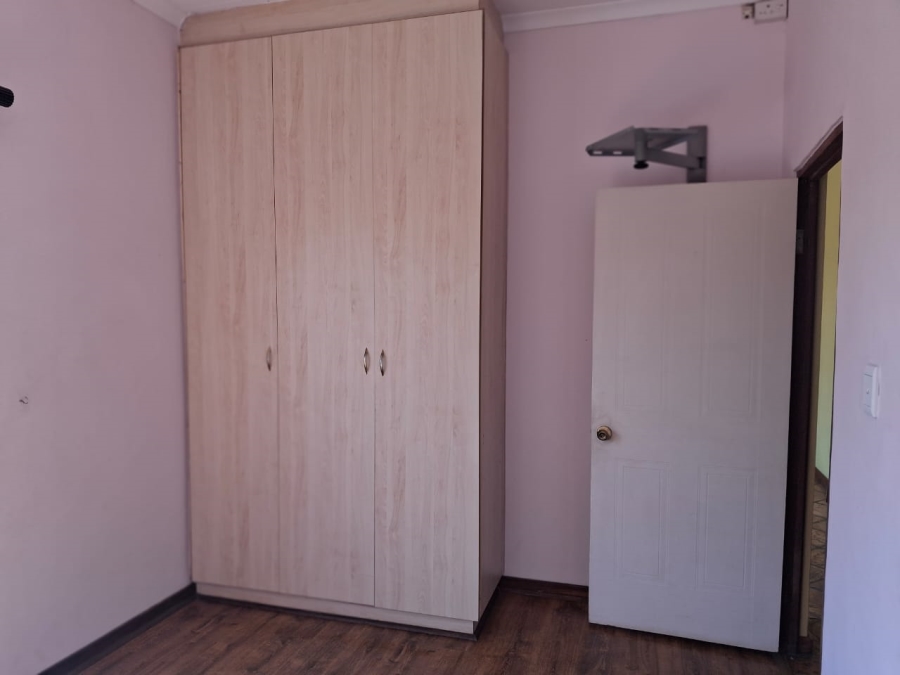 3 Bedroom Property for Sale in Faerie Glen Gauteng