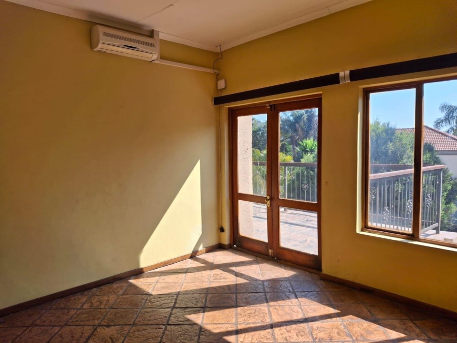 3 Bedroom Property for Sale in Faerie Glen Gauteng
