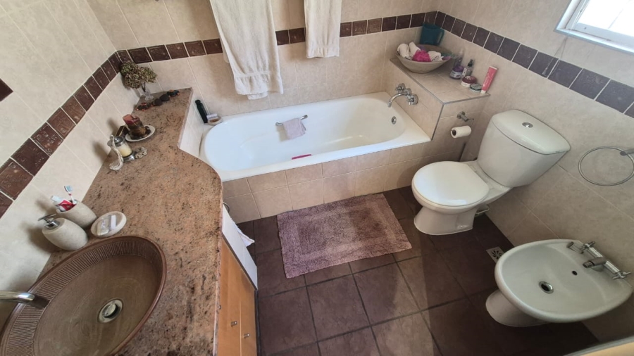 4 Bedroom Property for Sale in Norkem Park Gauteng