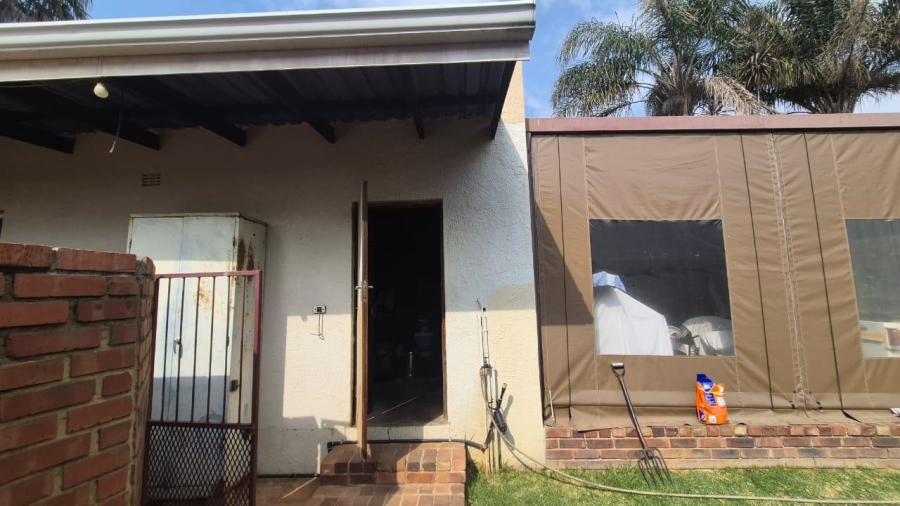 4 Bedroom Property for Sale in Norkem Park Gauteng