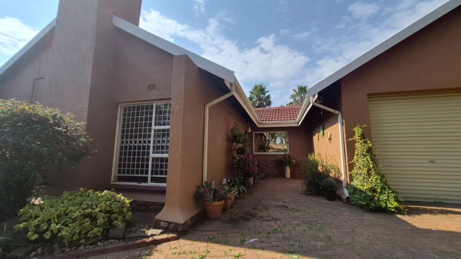 4 Bedroom Property for Sale in Norkem Park Gauteng