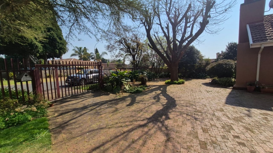 4 Bedroom Property for Sale in Norkem Park Gauteng