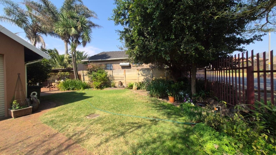 4 Bedroom Property for Sale in Norkem Park Gauteng