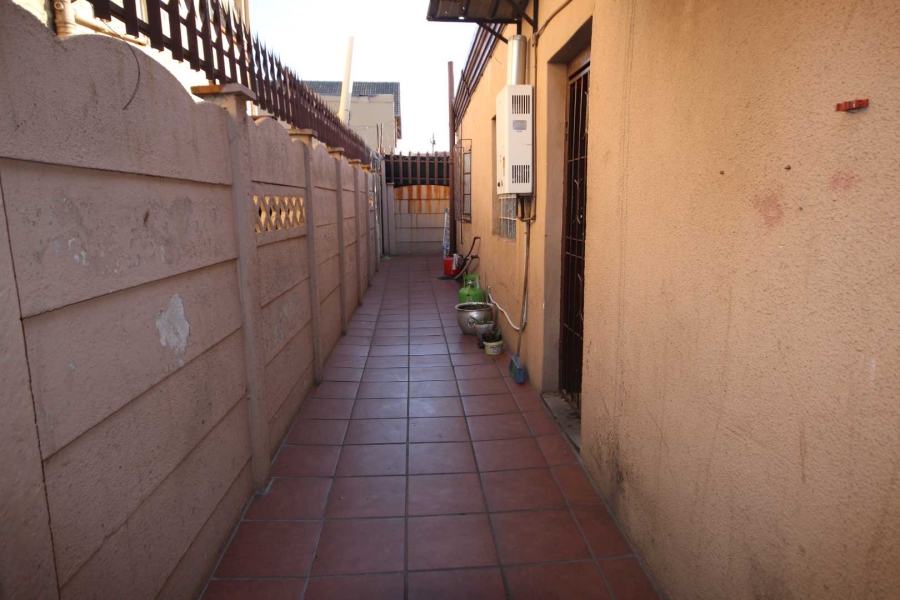 3 Bedroom Property for Sale in Actonville Gauteng