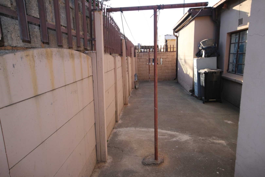 3 Bedroom Property for Sale in Actonville Gauteng