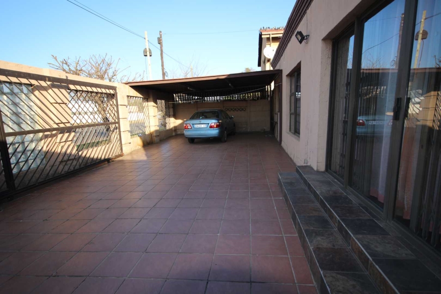 3 Bedroom Property for Sale in Actonville Gauteng