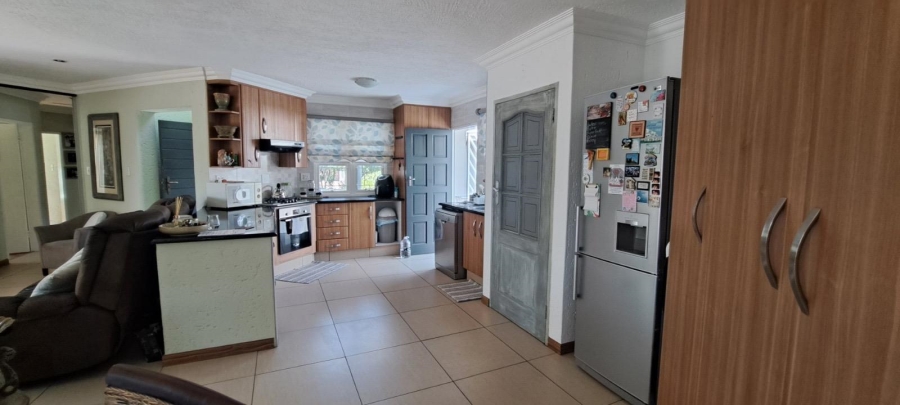 3 Bedroom Property for Sale in Beyerspark Gauteng