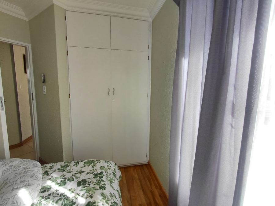 3 Bedroom Property for Sale in Beyerspark Gauteng