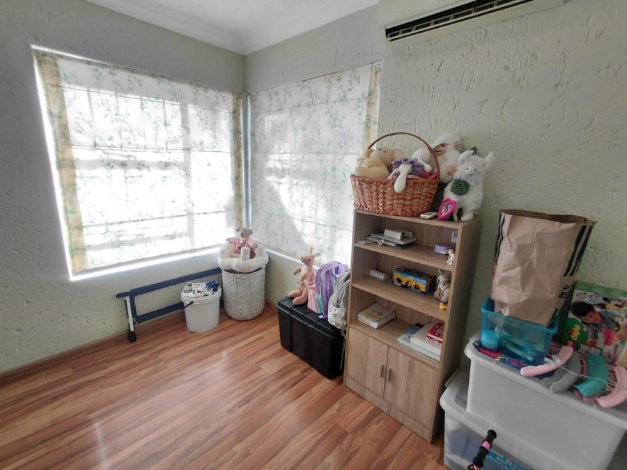 3 Bedroom Property for Sale in Beyerspark Gauteng