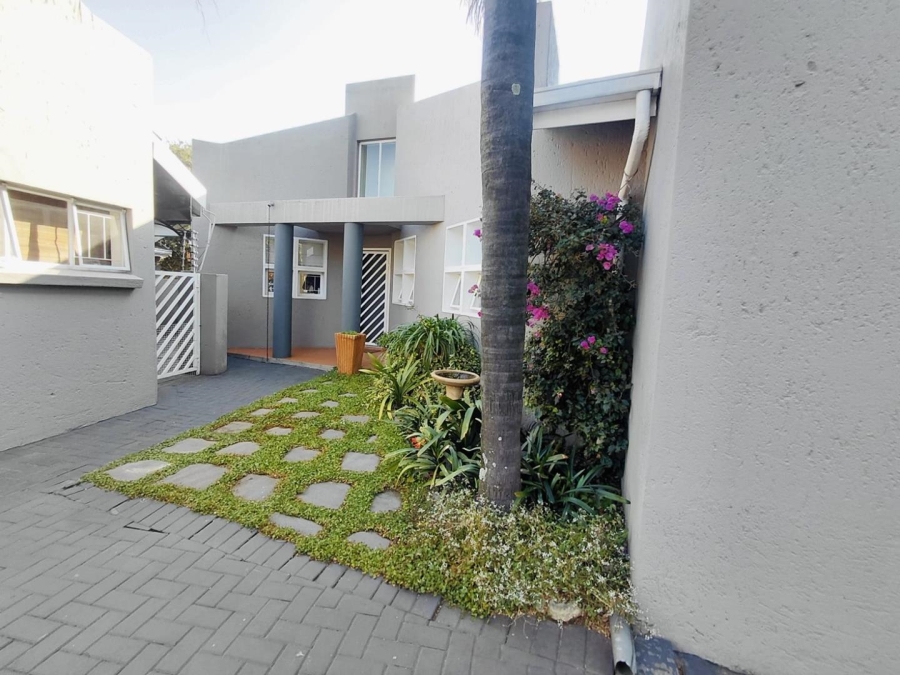 3 Bedroom Property for Sale in Beyerspark Gauteng