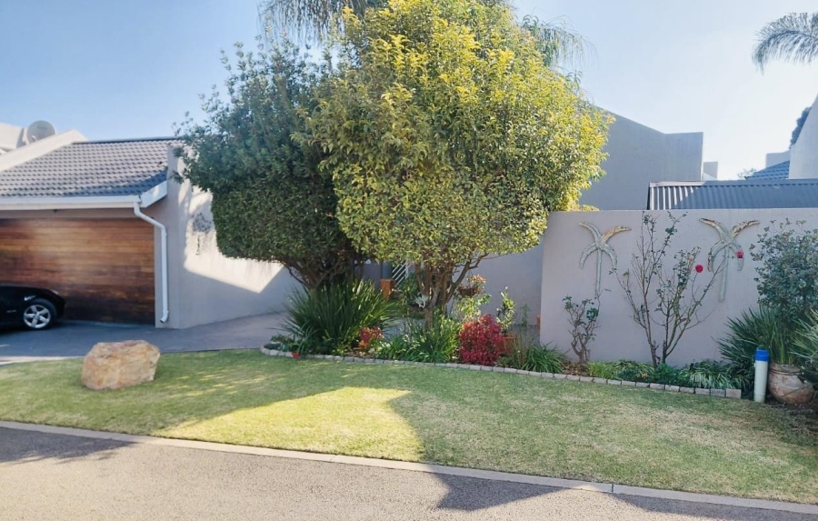3 Bedroom Property for Sale in Beyerspark Gauteng