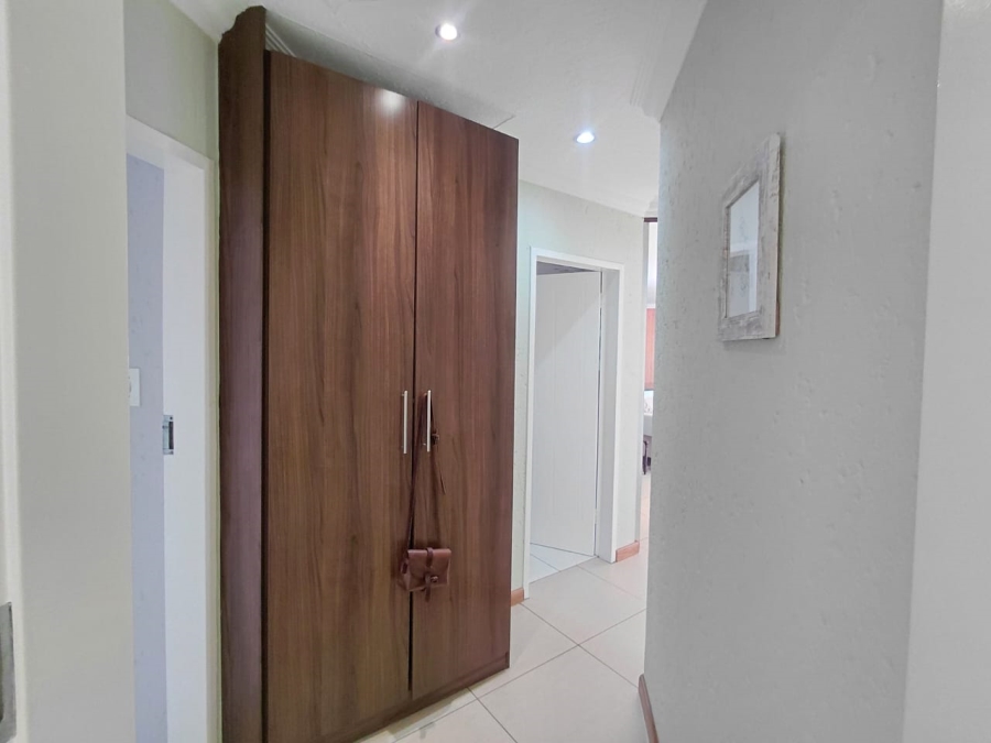 3 Bedroom Property for Sale in Beyerspark Gauteng
