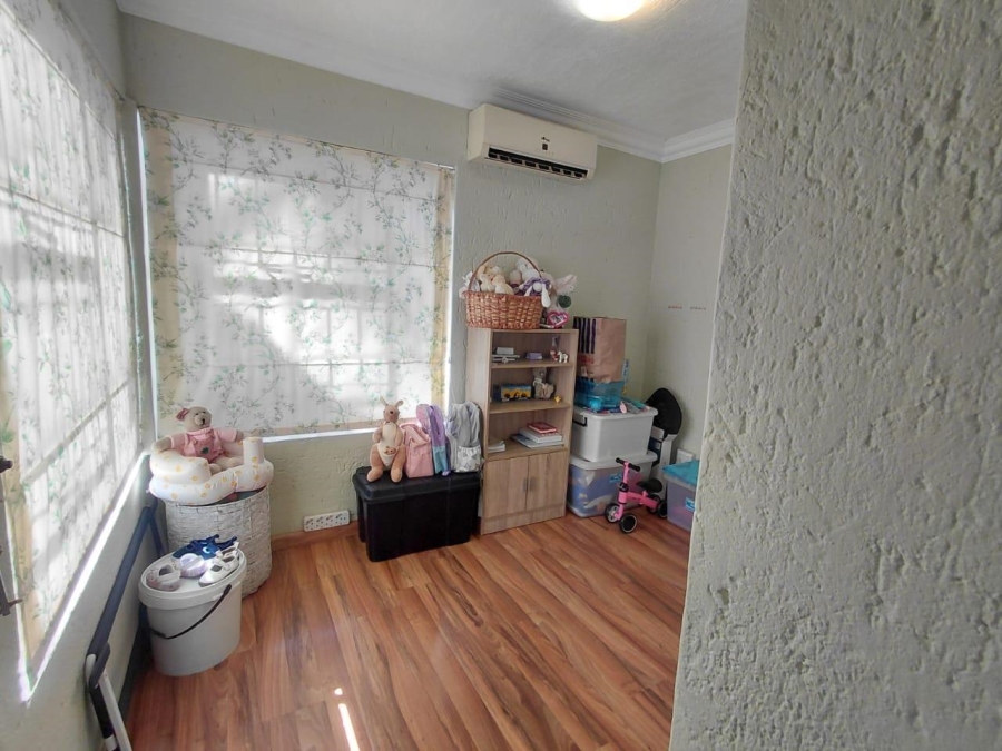 3 Bedroom Property for Sale in Beyerspark Gauteng