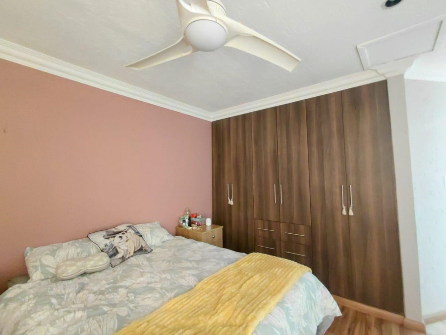 3 Bedroom Property for Sale in Beyerspark Gauteng