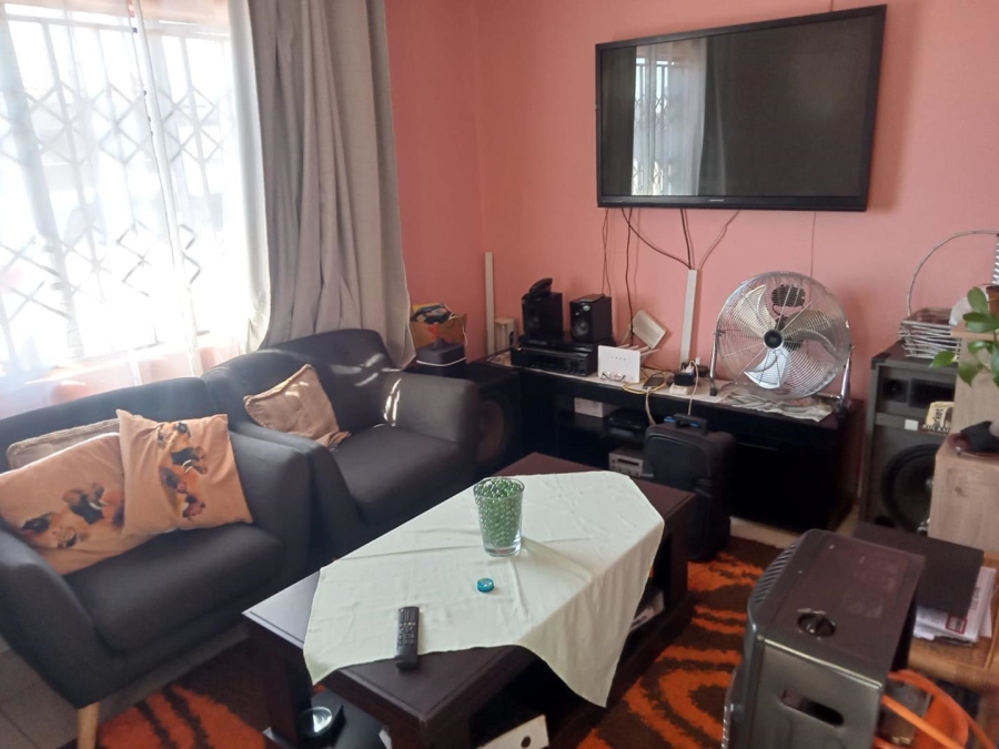 To Let 2 Bedroom Property for Rent in Dawn Park Gauteng