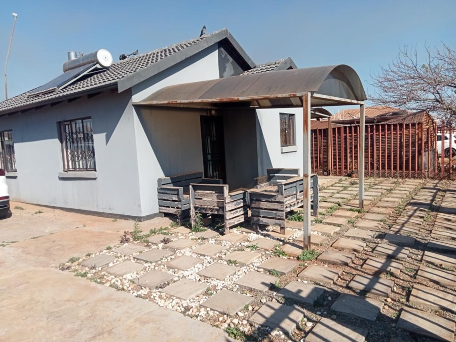 To Let 2 Bedroom Property for Rent in Dawn Park Gauteng