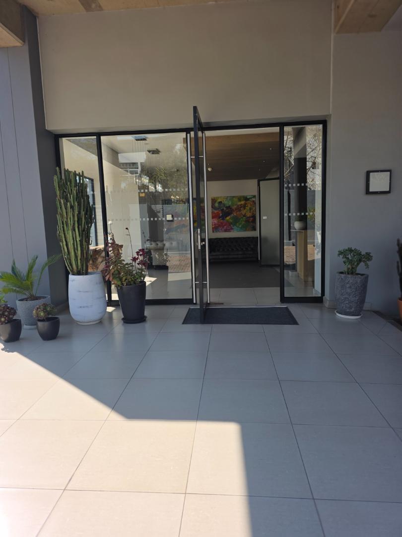 To Let 2 Bedroom Property for Rent in Parkmore Gauteng