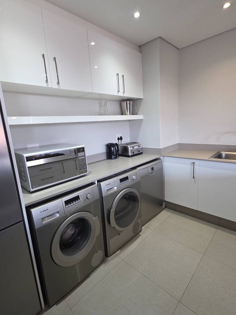 To Let 2 Bedroom Property for Rent in Parkmore Gauteng