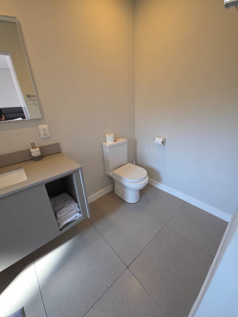 To Let 2 Bedroom Property for Rent in Parkmore Gauteng