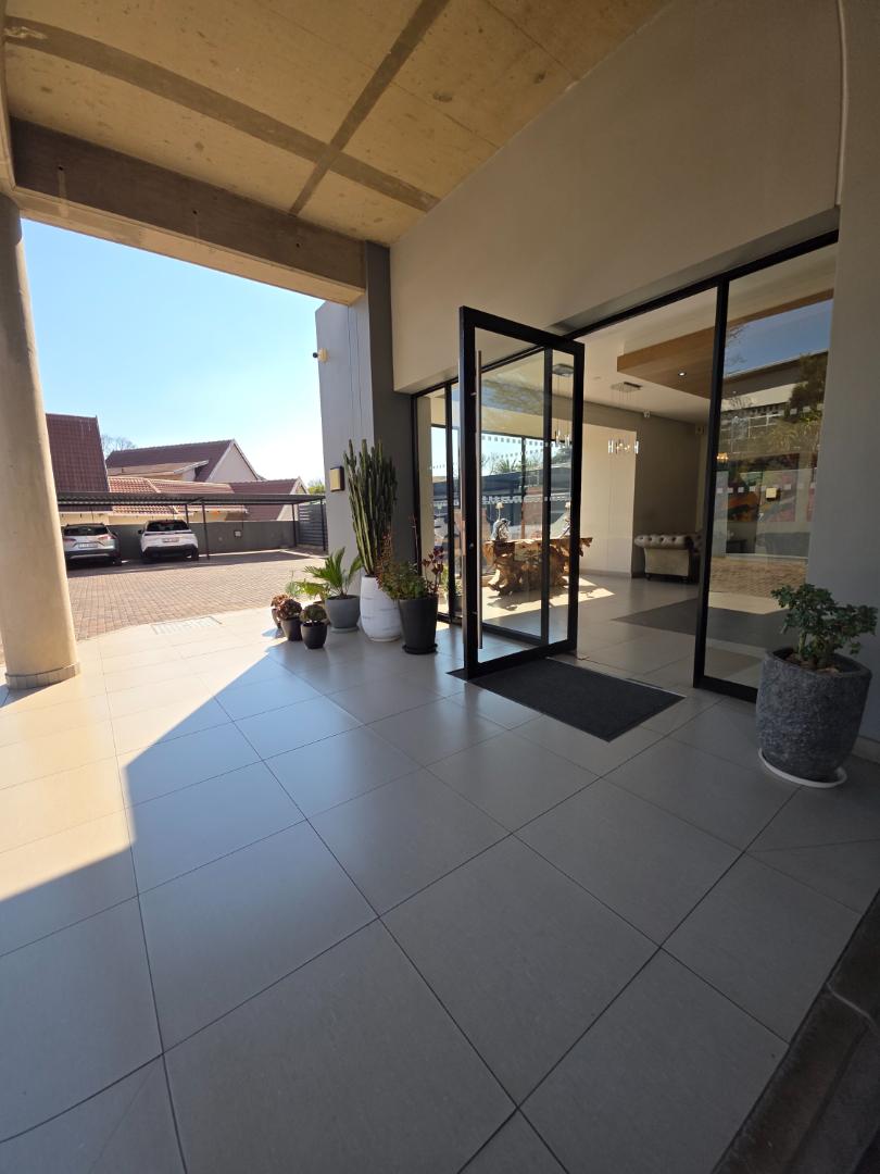 To Let 2 Bedroom Property for Rent in Parkmore Gauteng