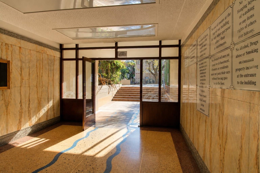 1 Bedroom Property for Sale in Parktown Gauteng