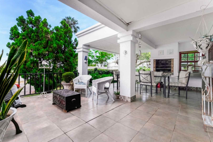 3 Bedroom Property for Sale in Lonehill Gauteng
