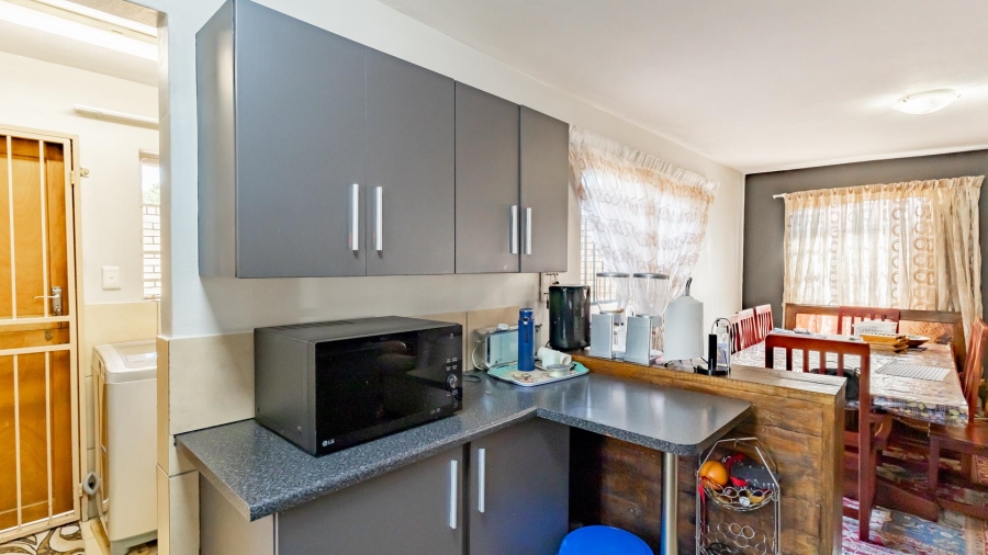 2 Bedroom Property for Sale in Silver Willows Estate Gauteng