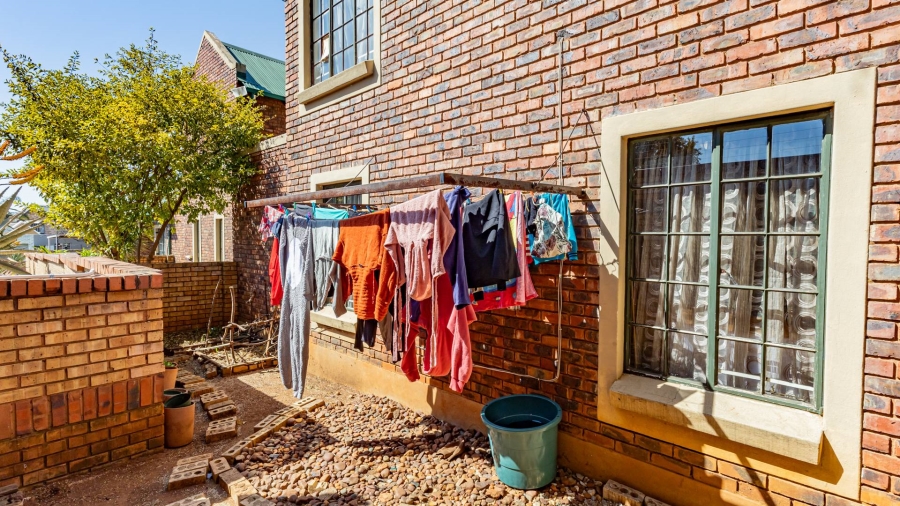 2 Bedroom Property for Sale in Silver Willows Estate Gauteng