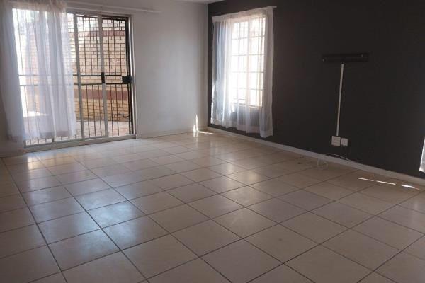 2 Bedroom Property for Sale in Silver Willows Estate Gauteng